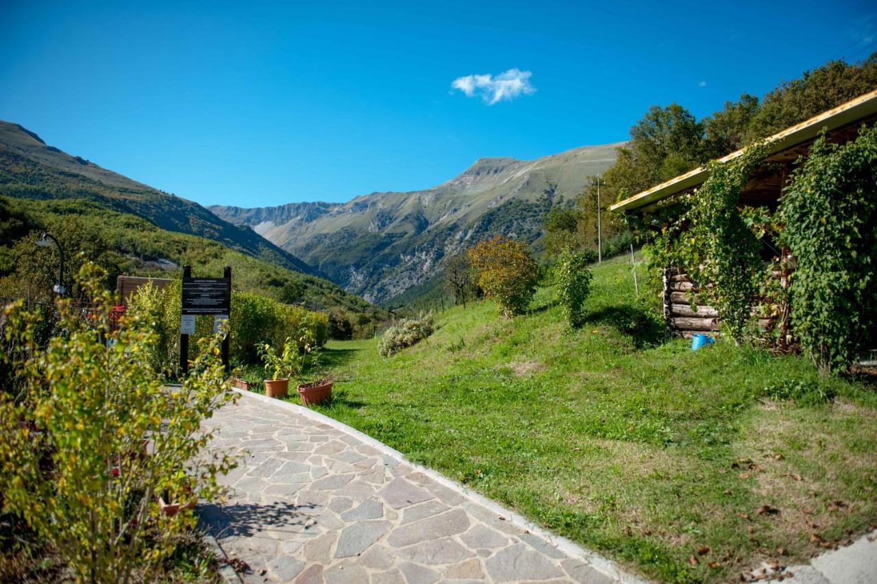 La Baita Di Pilato Montemonaco Εξωτερικό φωτογραφία